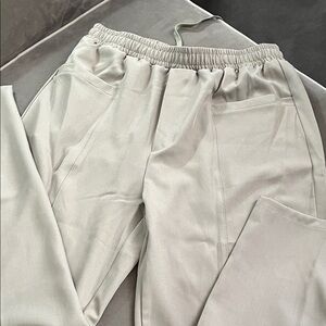 Elegant Women's Cream Trousers